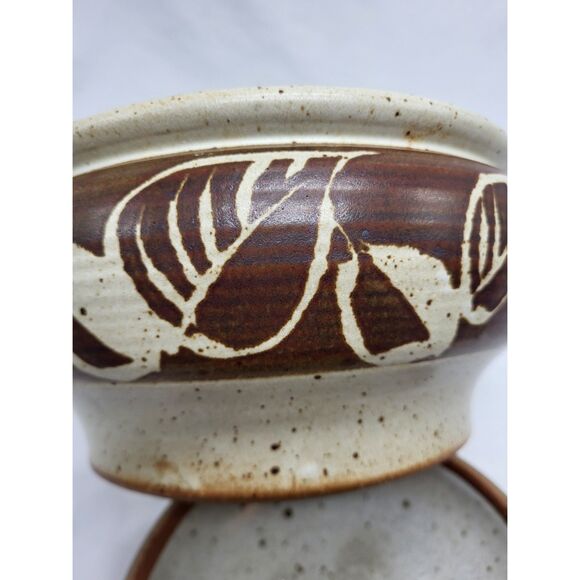Studio Art Stonewear Pottery Signed & Lidded - Picture 3 of 8